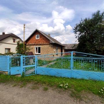 Будинок у с.Ясенів, Львівської обл.трас М06, "Київ Чоп"(10 м)Власник