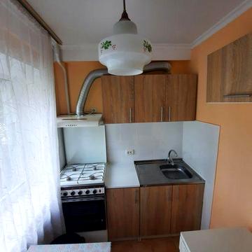 1 кімнатна квартира вул.мілютенко 7а метро Чернігівська