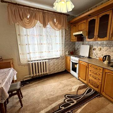 Однокімнатна квартира, МОЖНА З КОТИКОМ