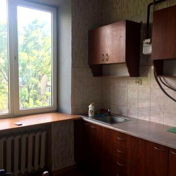 2-кімн, Степана Тільги 10. Оренда