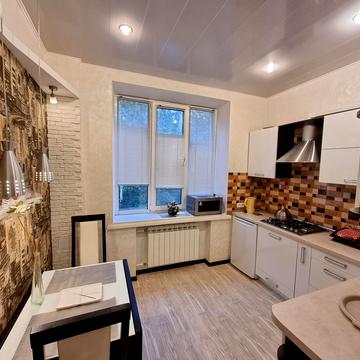 Сергія Зорського вул. (Гагаріна), 2