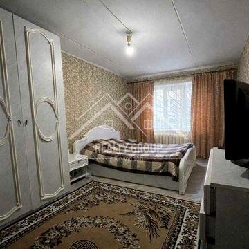 Продаж просторої 6-кімнатної квартири, Медична 2