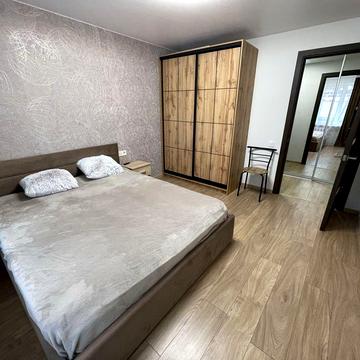 Оренда. Центр. Вулиця Предславинська 25. Палац Україна