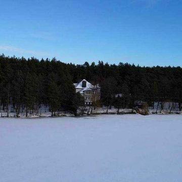 Продам елітний комплекс в районі Голубих озер