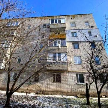 Продам 1 ну квартири в смт. Яворницьке (колишня назва смт.Іларіонове)