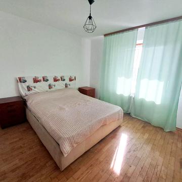 Богатирська вул., 6/1