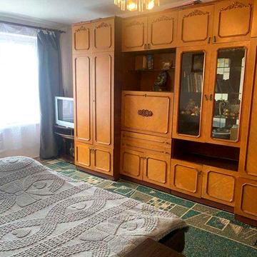 Продаж  однокімнатної Квартири вул Володимира Великого