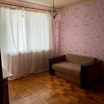 Продаж 1к.кв. Вул. Матюшенко 7, метро Київська 3 хв. пішки