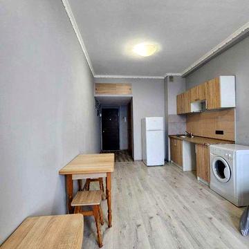 Продам квартиру-студию в ЖК "Солнечный дом" с ремонтом