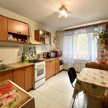 Сергія Ядова вул. (Ювілейна), 28