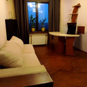 Джона Маккейна вул. (Івана Кудрі), 38