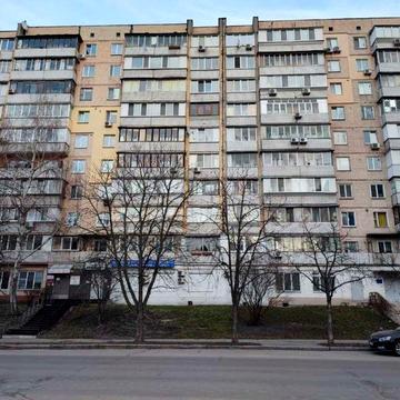 Солом”янський район продаж 3-х кімн.квартири вул Мокра 7 ( Кудряшова )