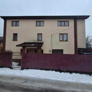 Продаж частини будинку на Старому Місті