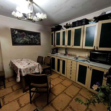 Четырехкомнатная квартира в жилом состоянии с палисадником/Молдаванка