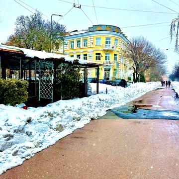 2-х кімнатна,Центр ,Вал, вул.Серьожнікова!Ремонт,Світло-Є!