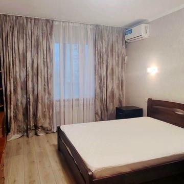 Михайла Гришка вул., 8-Б