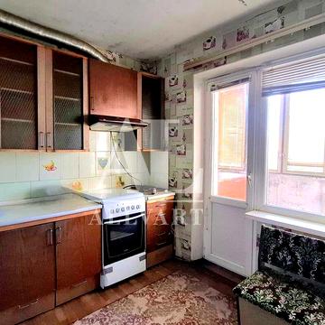 Продаж 3к квартири 2 пов., під ремонт, вул Оноре де Бальзака, Троєщина