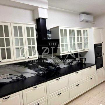 Продаж квартири в ІСТОРИЧНОМУ ЦЕНТРІ Золоті Ворота 165м2