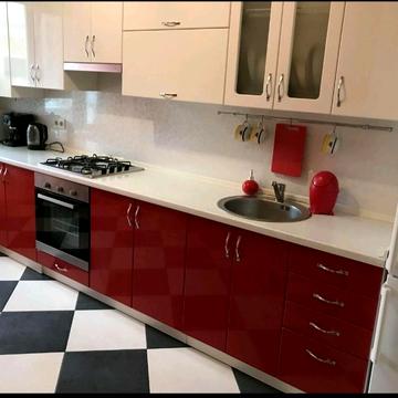 Л.Українки, 11