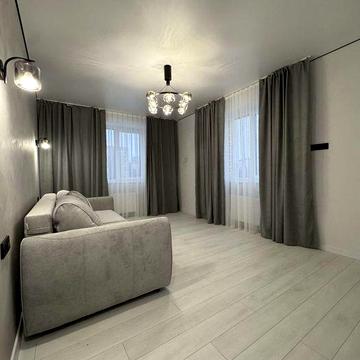 2- кімн новобудови здана з ремонтом меблями світло вода газ ліфт все є