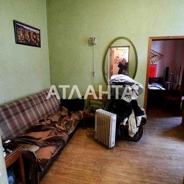 В продаже 2 комнаты+туалет+санузел(выделенные). Район парк Шевченко.