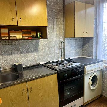 Продаж 2 кімнатноі квартири вул.В.Великого