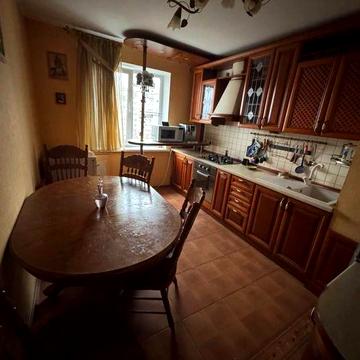 Здається гарна 2к квартира у самому центрі , біля Педуніверситету