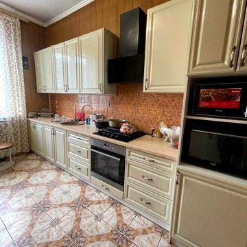 Продаж цегляного Будинку :Вул Новознесенська