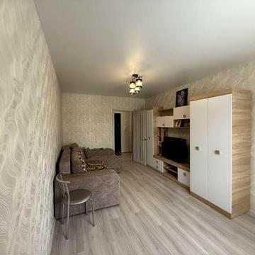 Продам 1 кімн кв з ремонтом по вул.Володимира Коваленка (Пухова)