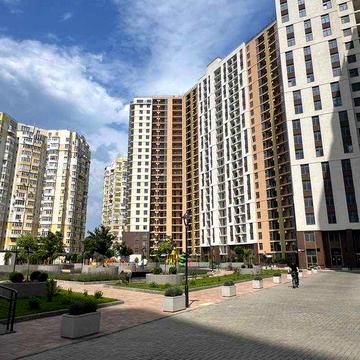 Продам. 1-ком квартира 40,7м² 66 Жемчужина, своя большая терраса 7м² ЖК Кадорр Сити