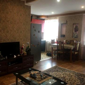 Оренда 2 кім. квартири по вул. Окружна.