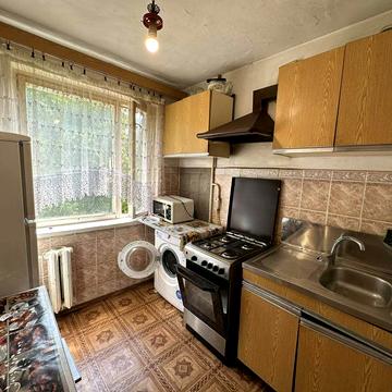 Олени Кульчицької вул., 9