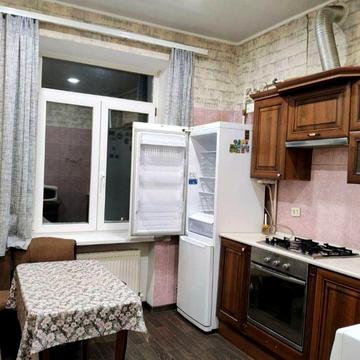 Сдам 1-2х к комнатную 10000 Правый берег