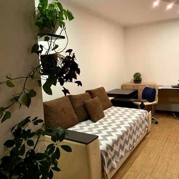 Львівська вул., 7