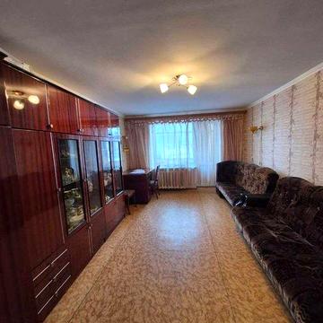 продаж квартири ,  2 кімнати,  52 кв м,  район залізничної станції