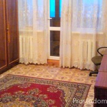 Гната Юри вул., 11