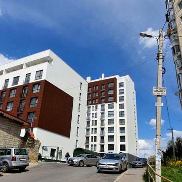 Продаж апартаментів в заселеній новобудові вул. Під Голоском ЖК Auroom Tower