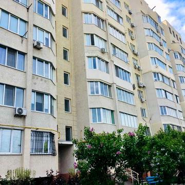 Сдам  квартиру с ремонтом в хорошем доме, ул. Скворцова, 4а