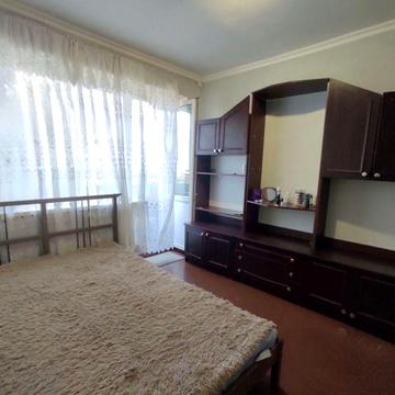 Продається 2-кімнатна квартира по вул. Миколи Василенка