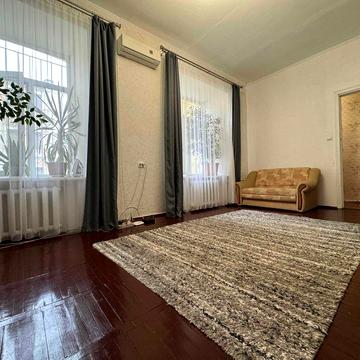 Продаж 1 кімнат квартири Шота Руставелі, 33Б. Палац Спорту,ТРЦ Гулівер