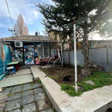 Старицького вул., 4