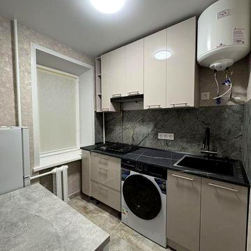 Нова 1-к квартира біля Велмарту