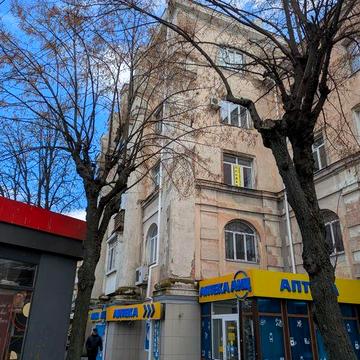 4х кімнатна квартира на Коцюбинського, 37