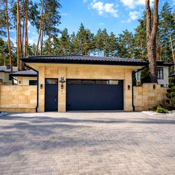 Елітний будинок у Лісовій Бучі. Камін. Генератор. Натуральний камінь.