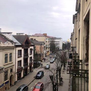 Оренда 2-к. кв. Центр Чорновола з 5.03