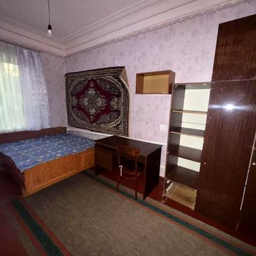 Здається половина БУДИНКУ на довготривалий термін ЦЕНТР