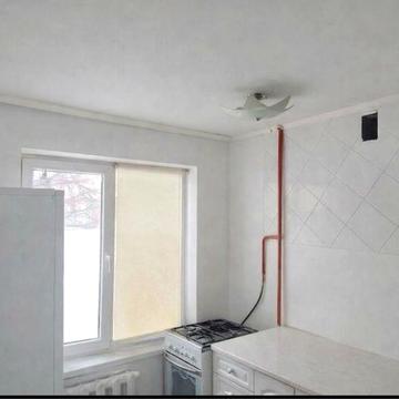 Продам 3-х кімнатну квартиру, Симоненка, можна під комерцію