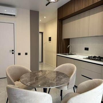 Будинок клубного типу поблизу центру