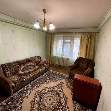 Академіка Корольова вул., 7