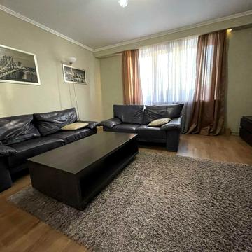 Катеринівська вул. (Мануйлова), 16а